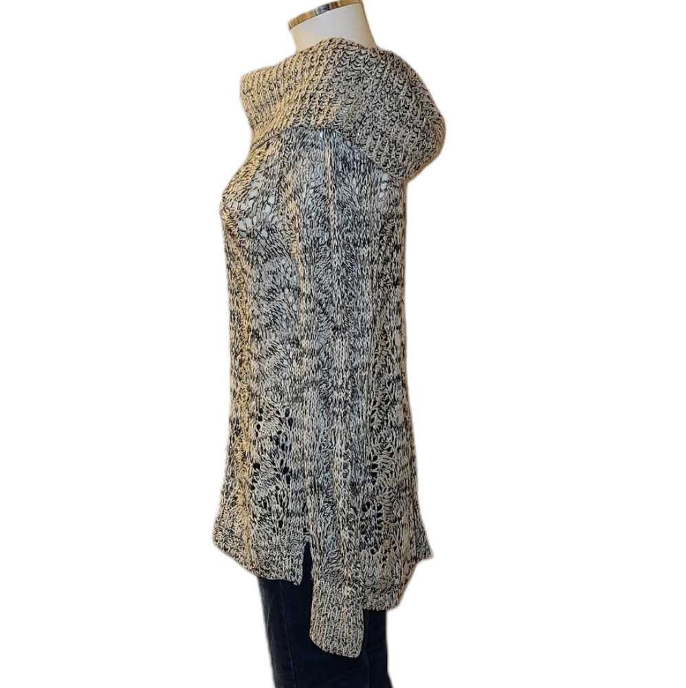 Sweaters - Picture 4 of 15